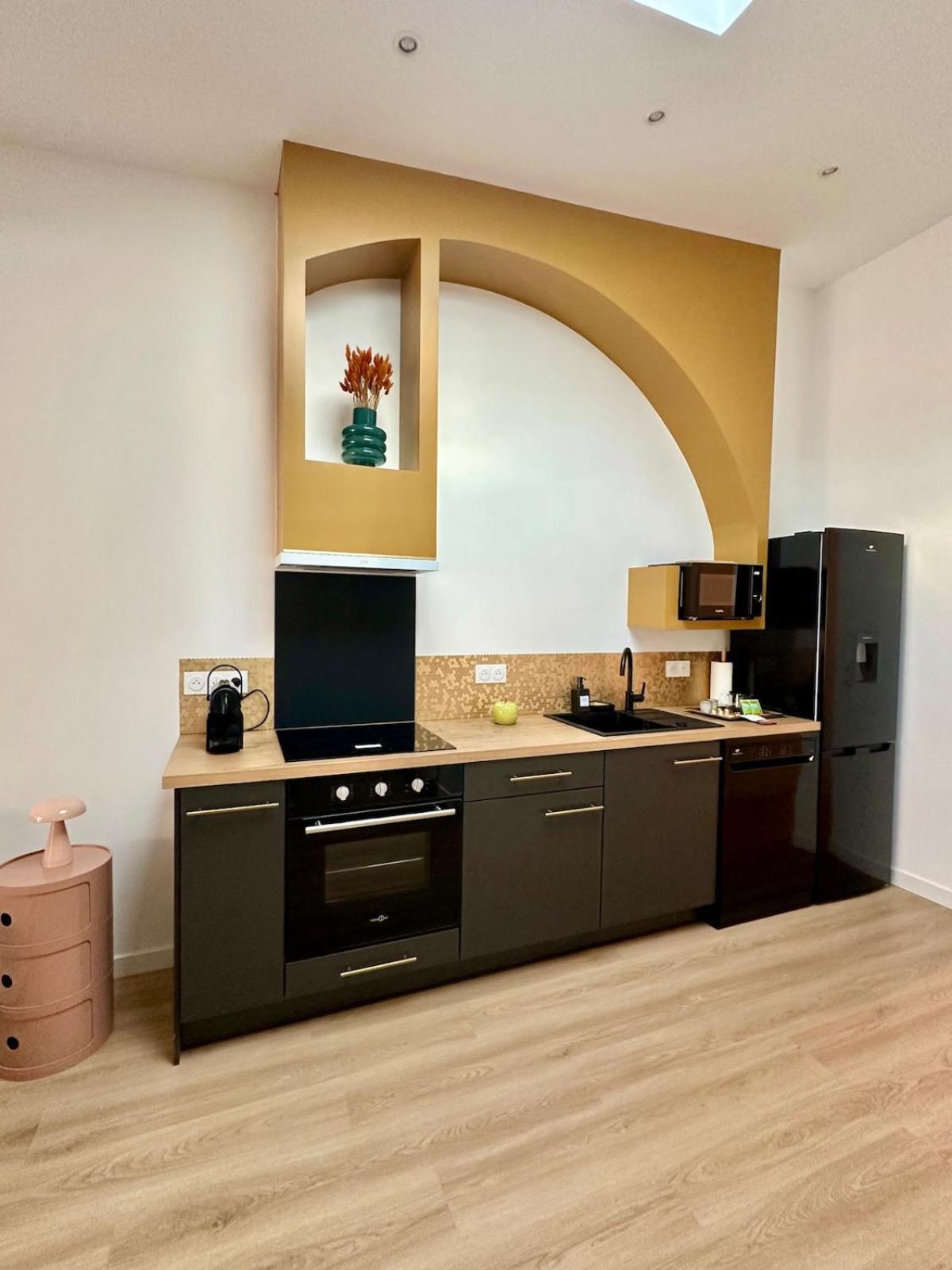 Chic & Confort A - 5 Min Gare, Terrasse - L'arcade - Appartement